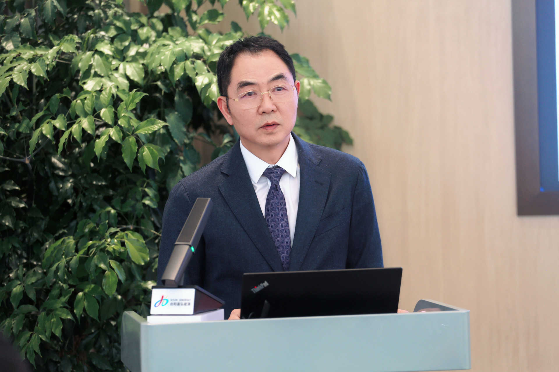 040959094308.jpg AIV2db3a1c9d7c3a59df1920.jpg