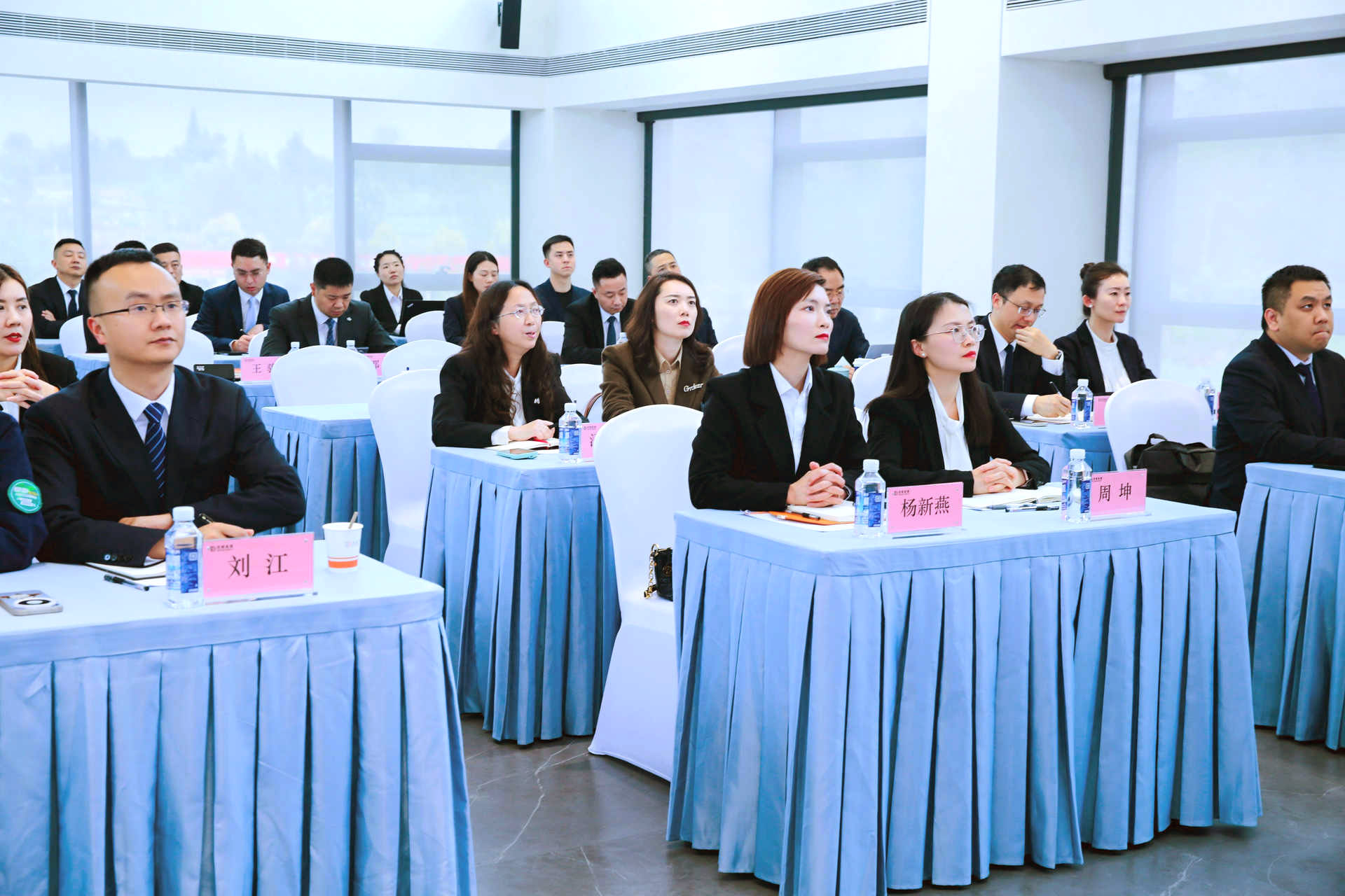 041000037875.jpg AIV223f6c4c0ab9191b01920.jpg